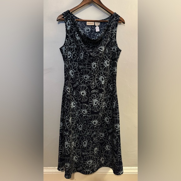 Expressions Floral Dress - Picture 1 of 3